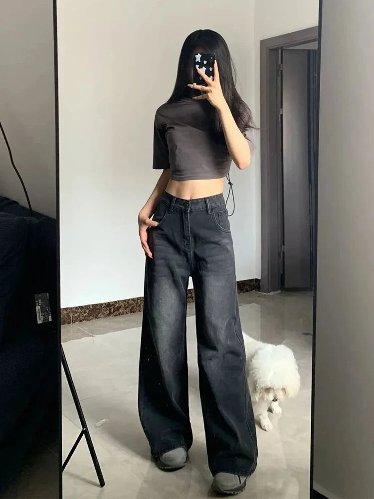 Relaxed Wide-Leg Denim Jeans