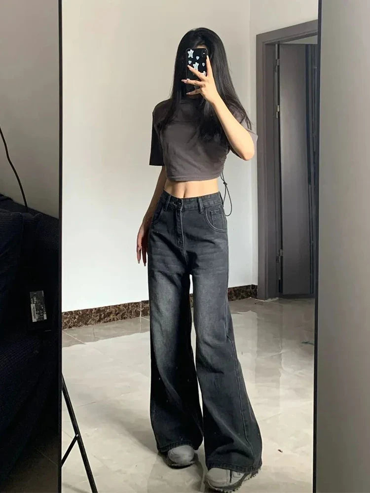 Relaxed Wide-Leg Denim Jeans