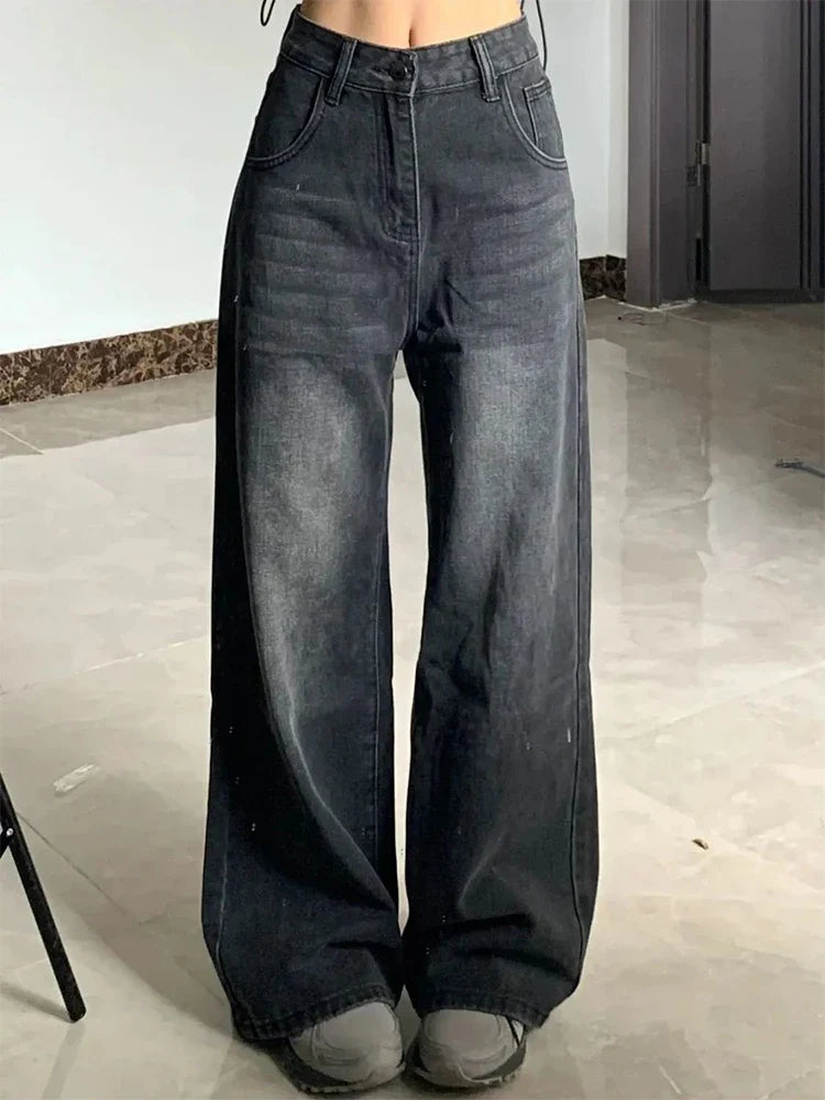 Relaxed Wide-Leg Denim Jeans